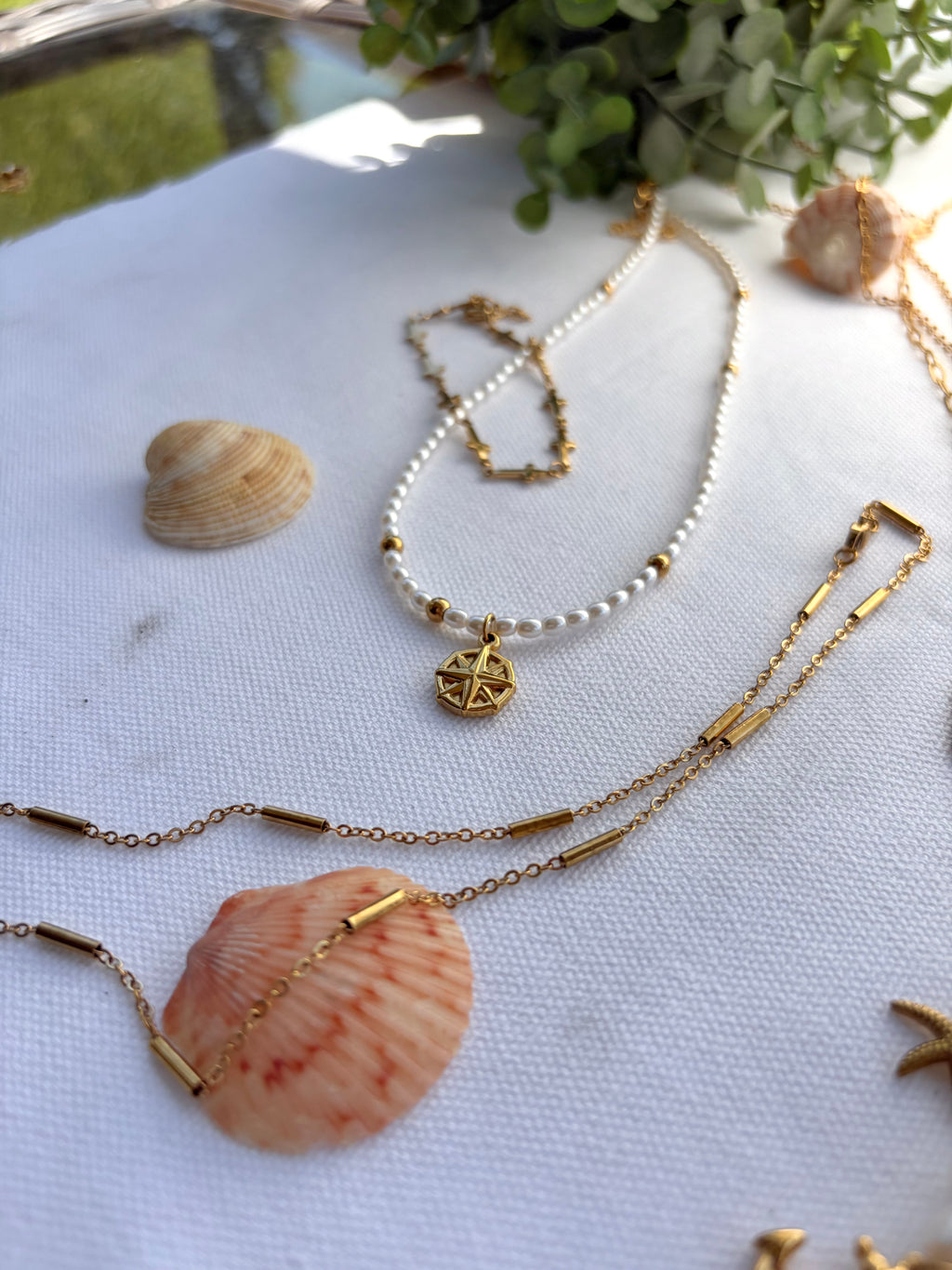 Dainty Loop Bar Necklace