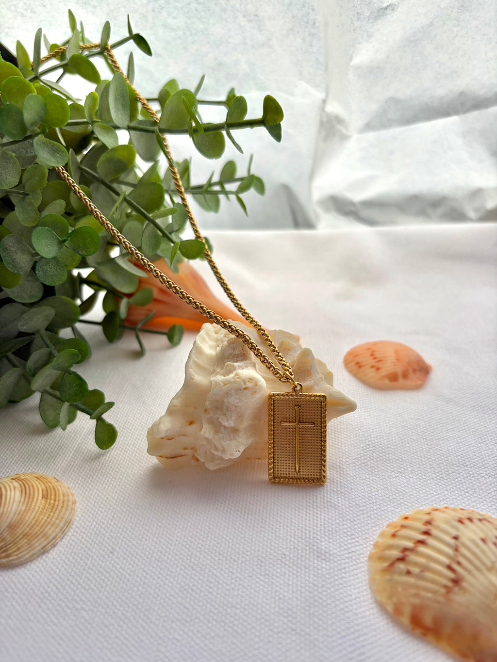 Men’s Cross Pendant Necklace