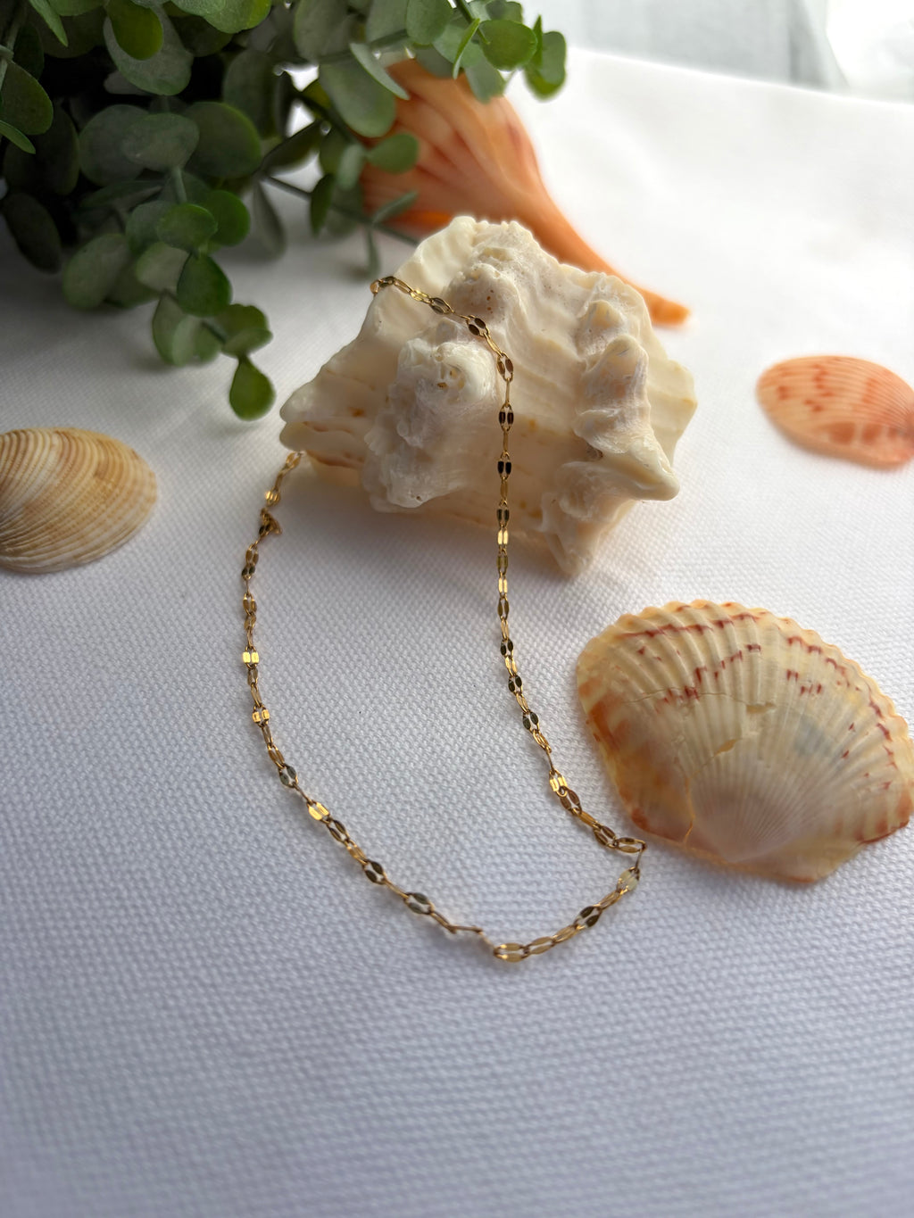 Dainty Lip Chain Necklace