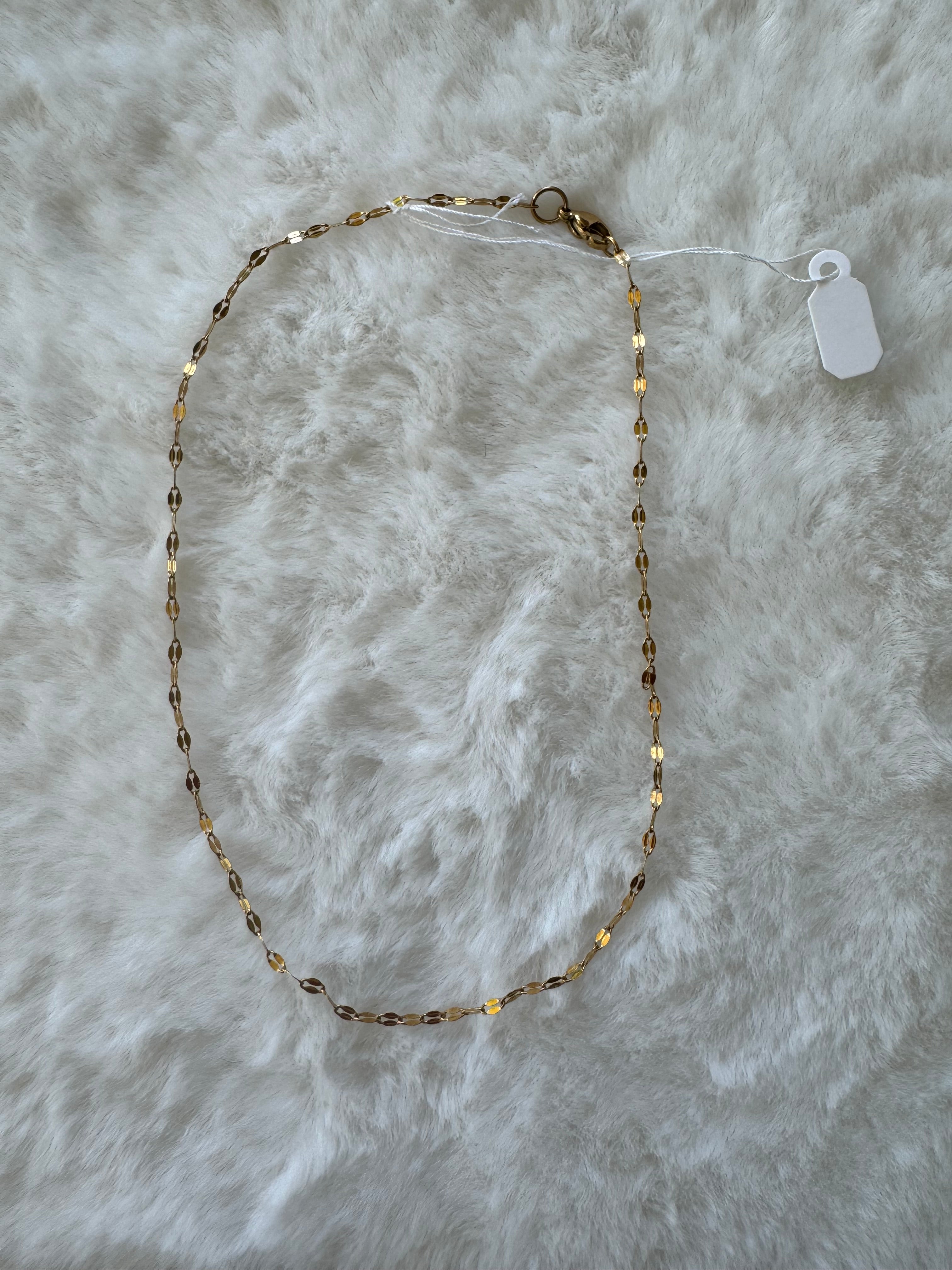 Dainty Lip Chain Necklace