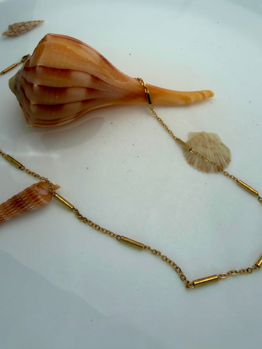 Dainty Loop Bar Necklace