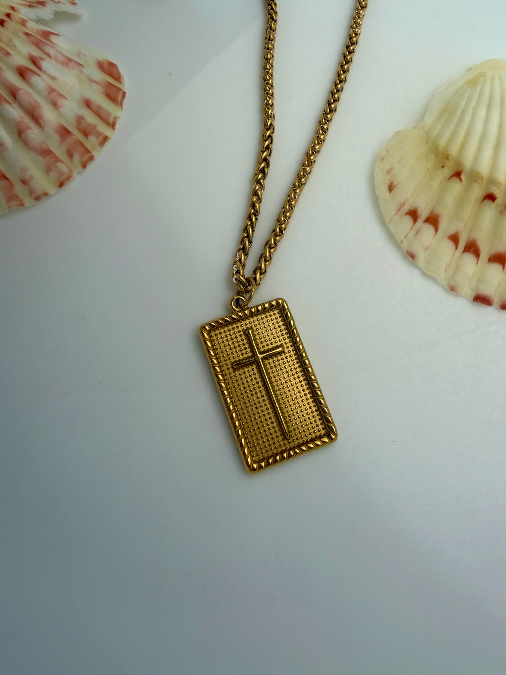 Men’s Cross Pendant Necklace